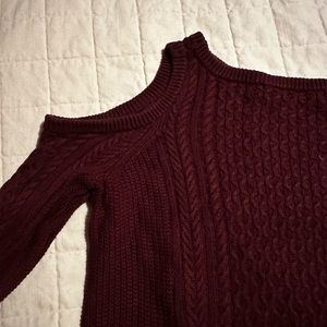 Maroon cableknit sweater